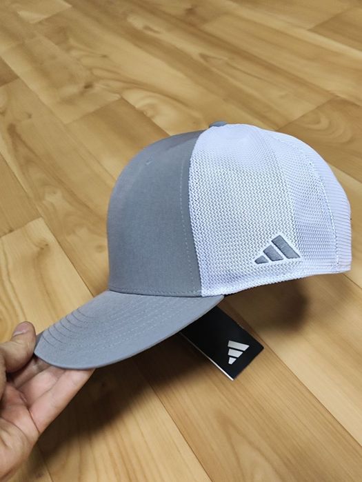 Кепки Adidas козырек,бейсболка