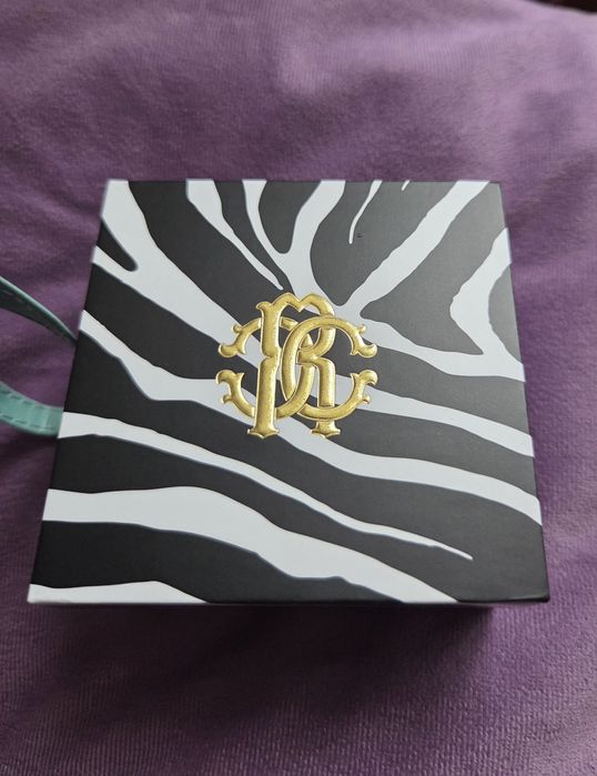 Medalion Robero Cavalli nou