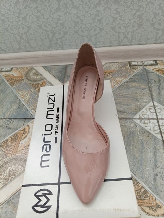 Продам туфли ,2 пары