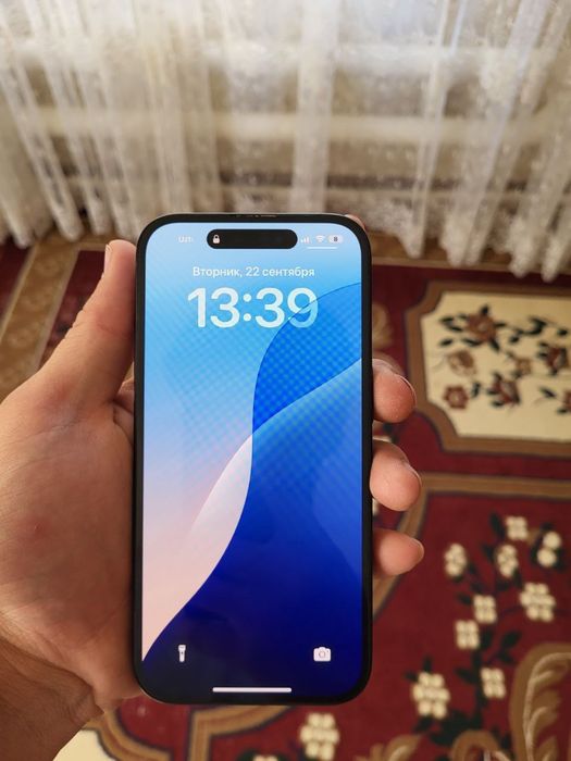 Продам Айфон 16 256GB