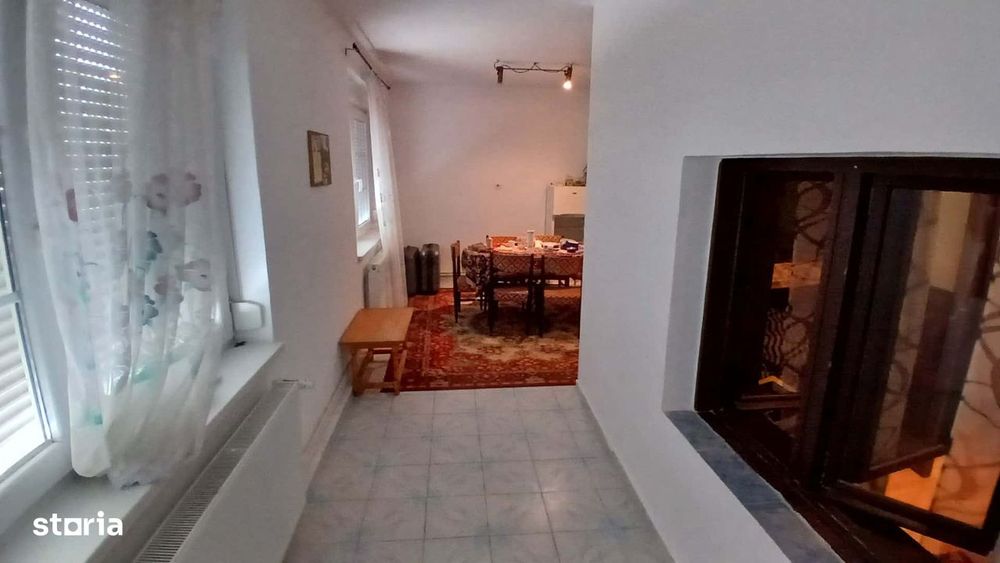Casa cu 8 camere și anexă locuibilă de 57 mp