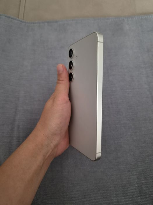 Samsung S24, 256 гб