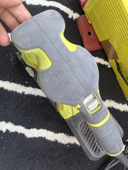 Aparat de slefuit Ryobi