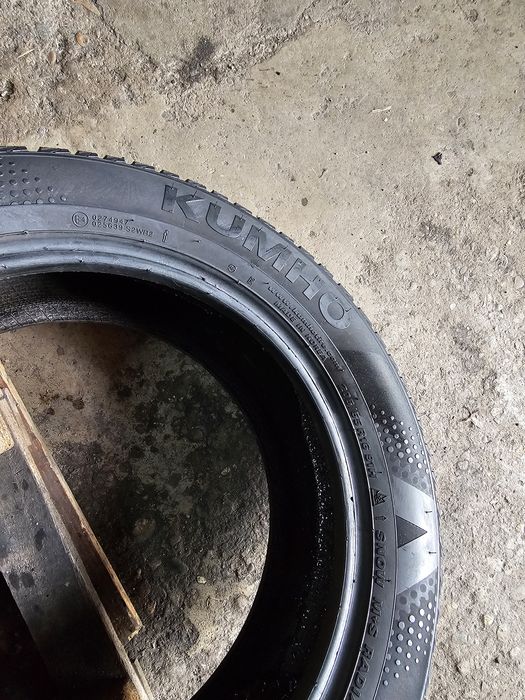 2 anvelope iarna 205 55 16 Kumho 2020