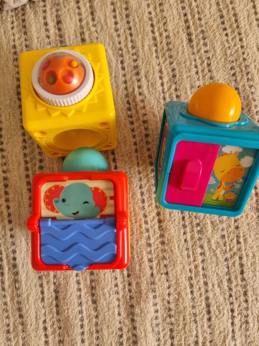 Fisher price играчки, Chicco и други