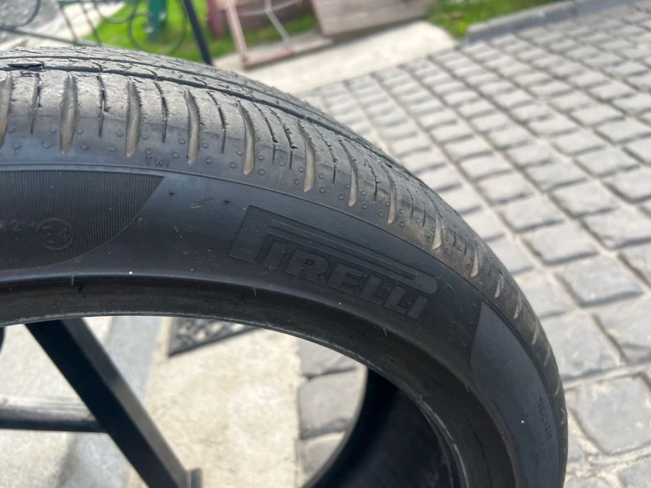 Шины Pirelli комплект