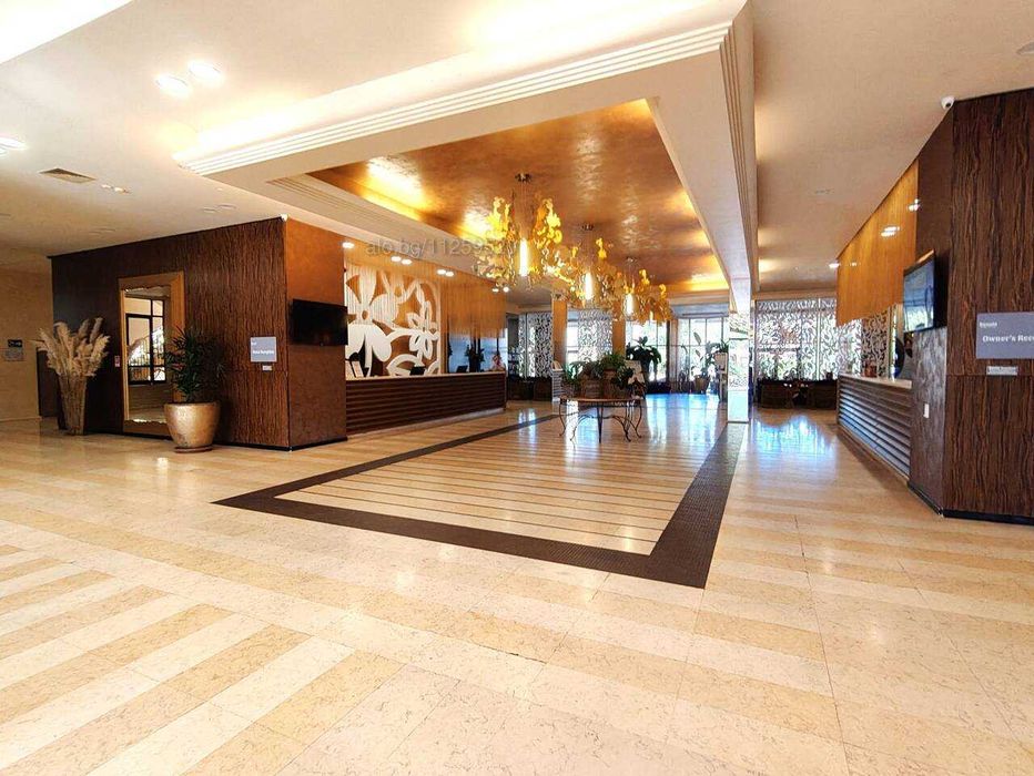 ТОП ЛОКАЦИЯ | Комплекс Royal Beach Barcelo Втора линия с три басейна и голяма тераса