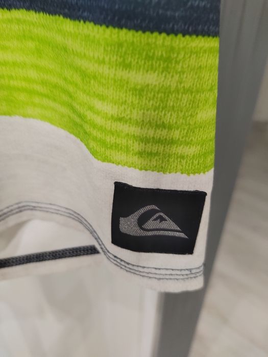 Шорты для плавания Quiksilver. 28 размер.