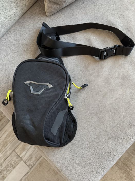 Мото чанта за крака MACNA