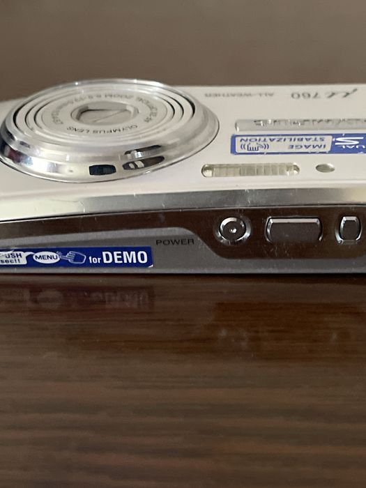 Фото-Камера Олимпус.Продаю на запчасти