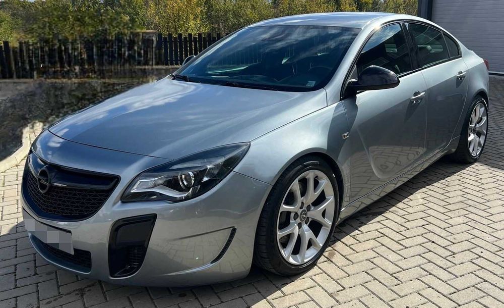 Opel Insignia OPC