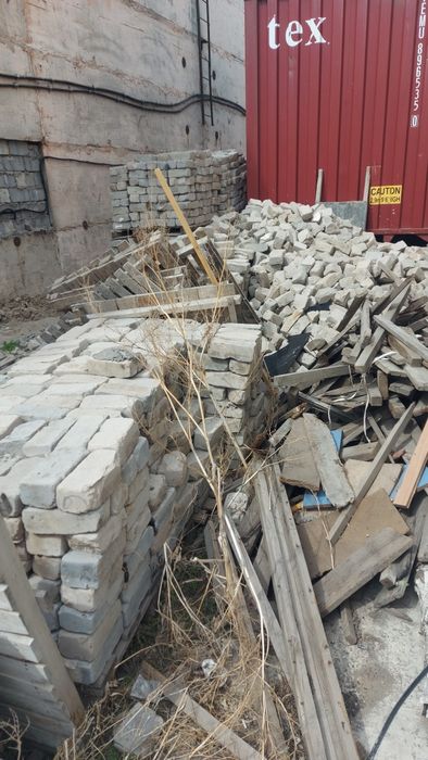Продам кирпичи, пескоблоки советские