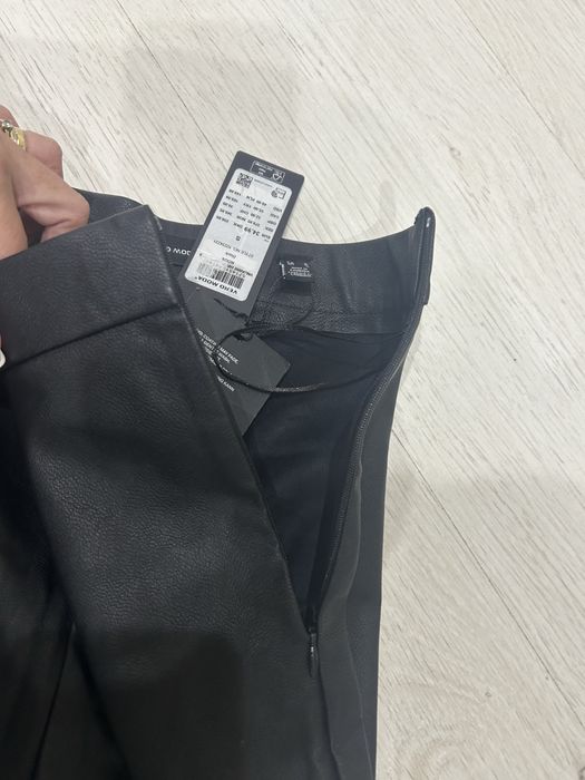 Pantaloni piele noi S