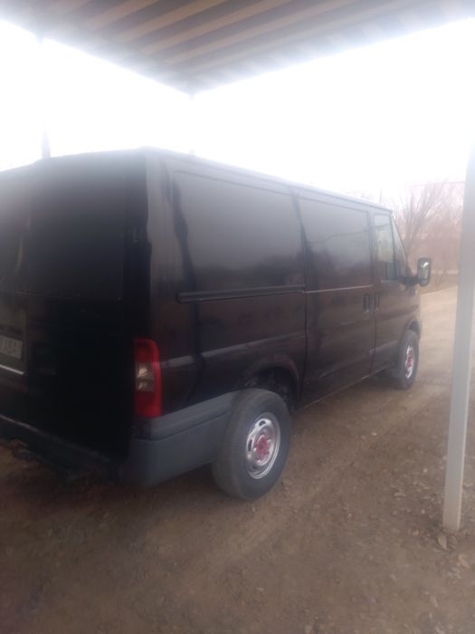 Ford sotiladi yilli 2009