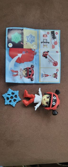 Kinder maxi  papusa