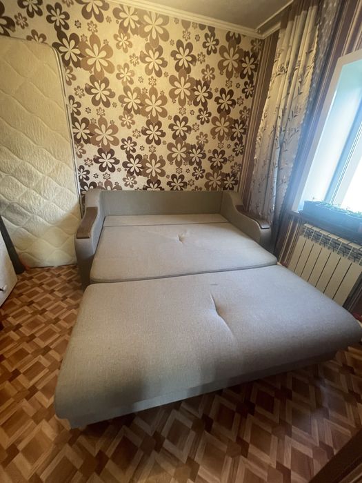 Продам диван в отличном состоянии