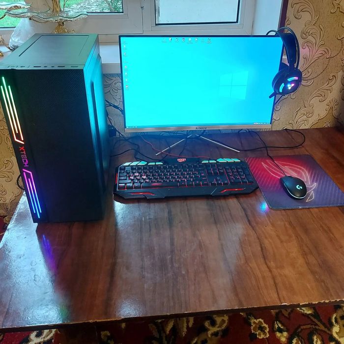 Системный блок +Манитор+гарнитура +мышка +кляватура +коврик!!!