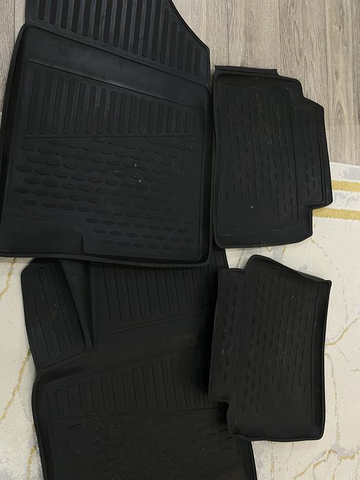 Резиновые полики качественные