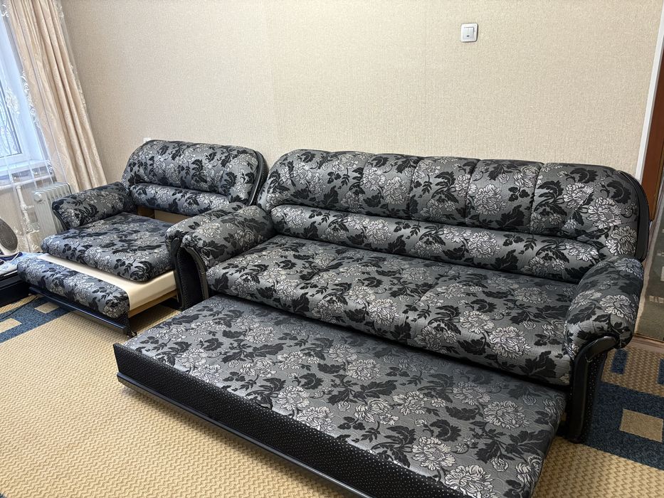 Продам раскладные диваны