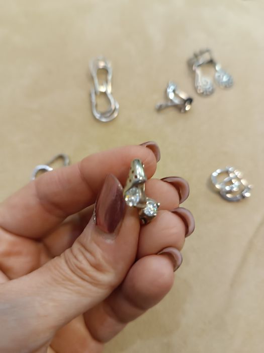 Сребърни обеци различни модели