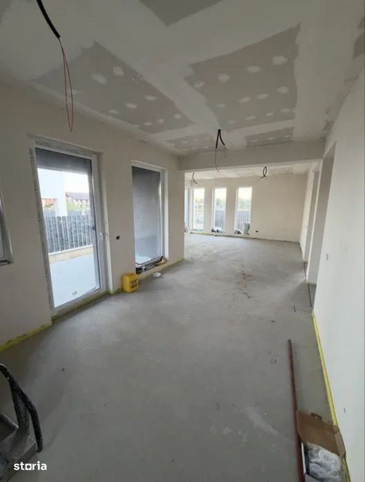 Duplex de vanzare Cetate - Zona piata