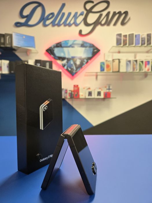 Samsung Z Flip 7 / Jetblack / DeluxGSM