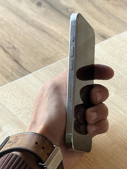 продам Айфон 15pro 256GB