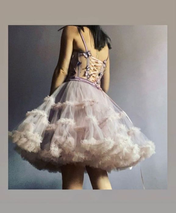 Дизайнерска бална рокля