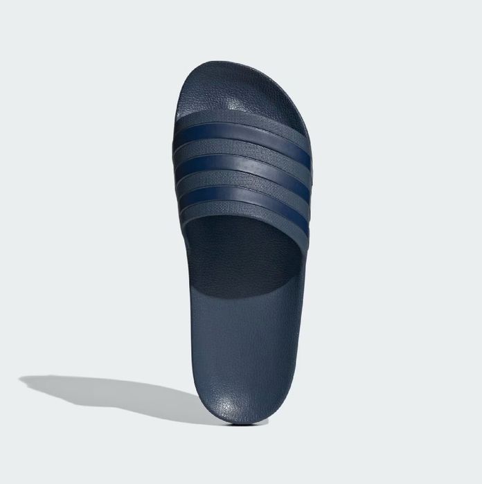 Новые сланцы Adidas