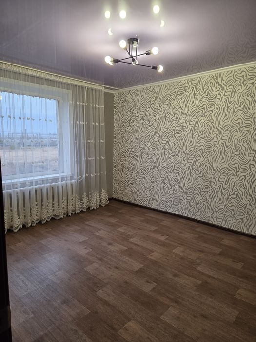 Продаётся 4 комнатная квартира