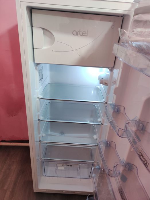 Холодильник новый