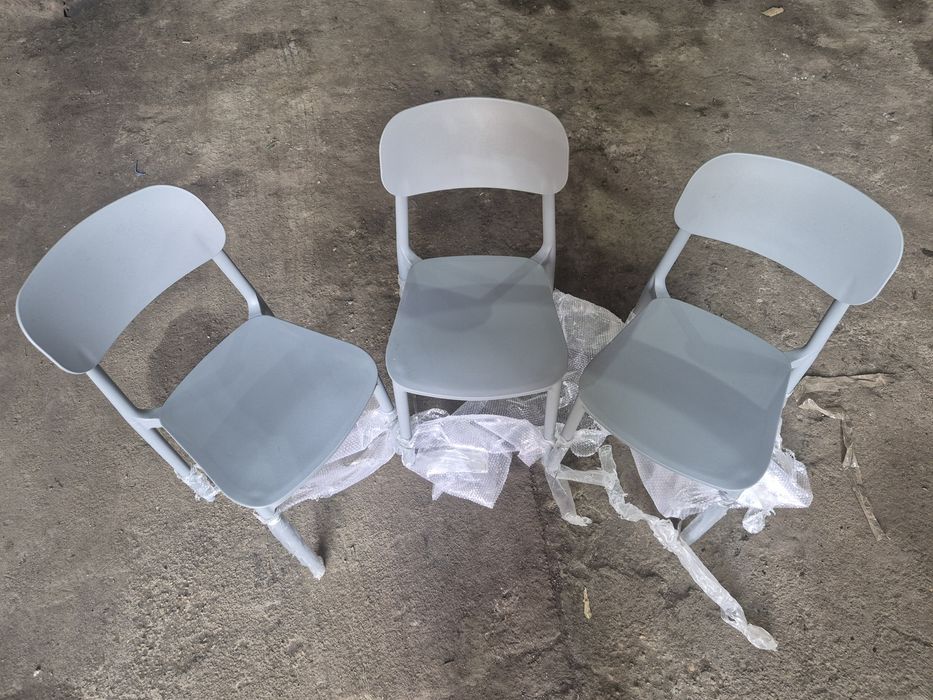 Продам стулья пл.