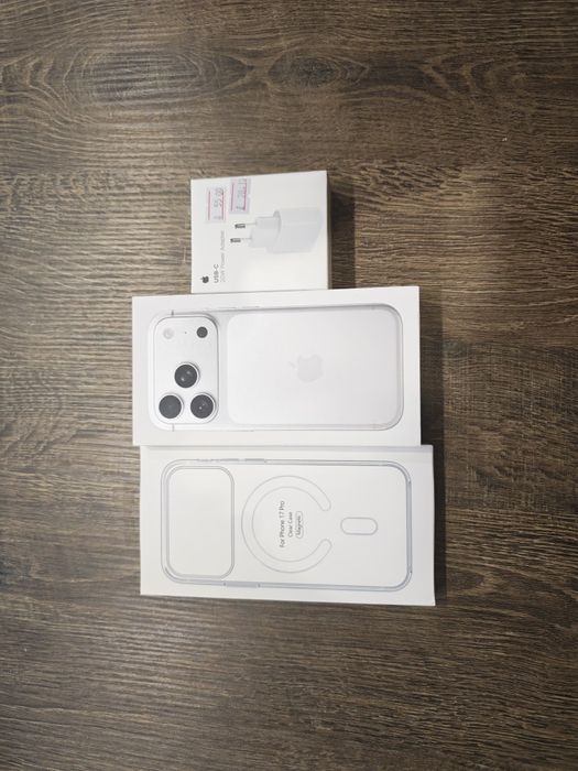 Чисто нов iPhone 17 Pro 256 GB Гаранция