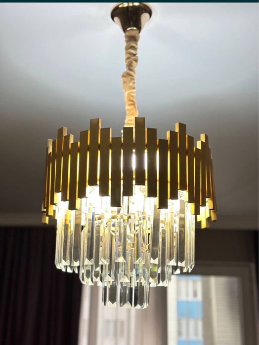 Продам люстру навесной GOLD