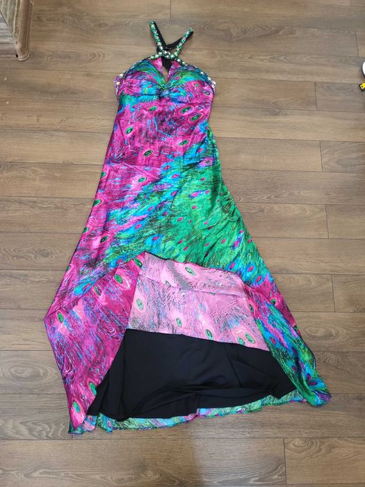 Абитуриентска рокля