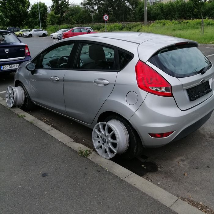 Ford Fiesta 1.25 benzină Duratec 82 cp