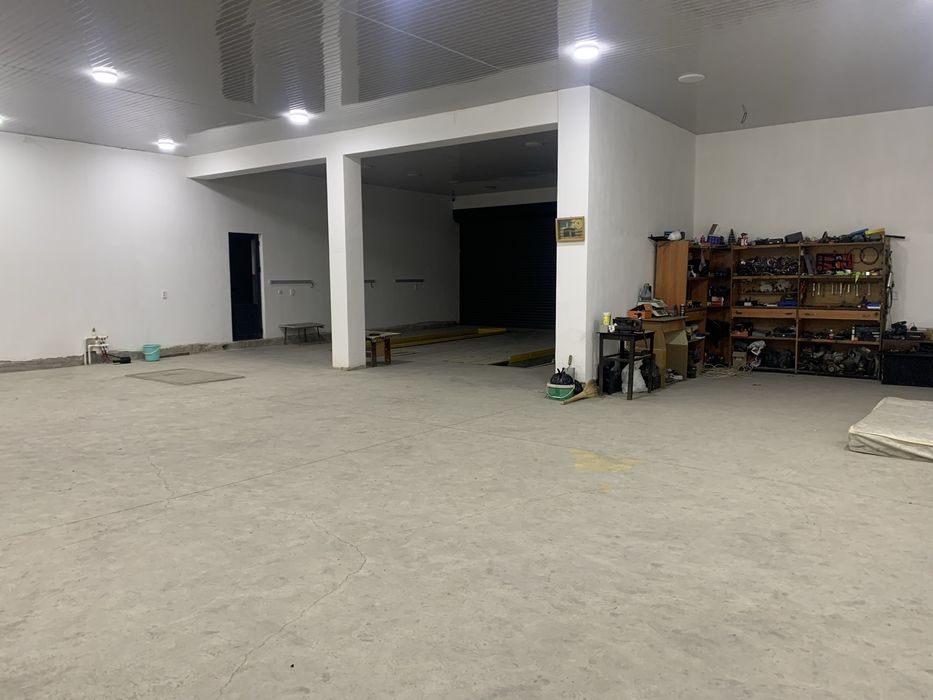 Коммерческое помещение 1500 кв