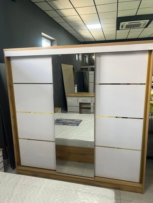 Shikaf Ko'pe sotiladi Hohlagan rangda