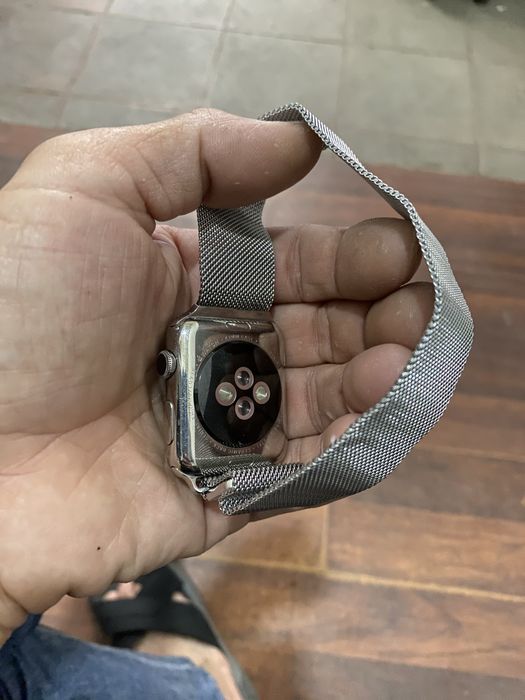 Apple watch 1.42 stalnes sapfir