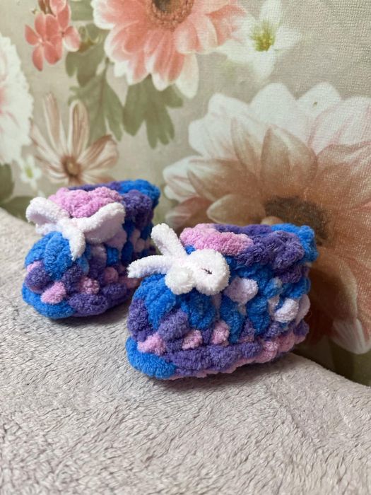 Детские вязаные пинетки