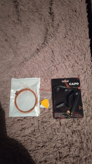 Продам гитару новая