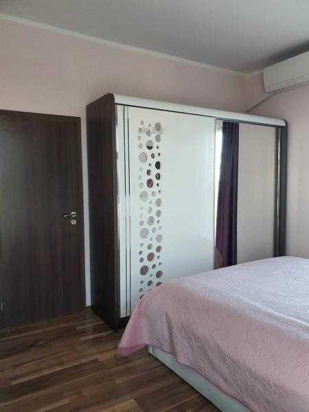 Дава се под наем Тристаен апартамент в Бургас, Зорница - 100 кв.м за 1224 € - Снимка #3