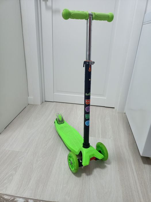 Продам самокат в новейшем состоянии