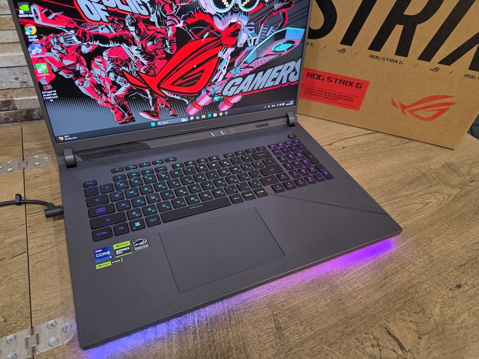 Asus ROG Strix 18 Core i9 14900HX/RTX 4070/32GB DDR5/1TB SSD/Гаранция/ROG Nebula 500 NIT