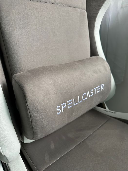 Sense7 Spellcaster нов!