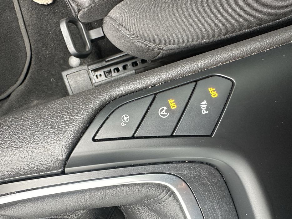 Ford Mondeo 2.0 150 CP/Navi/park assist/line assist/euro6/TVA/pilot/revizie/inmatriculat RO/istoric/km reali/senzori lumina-ploaie/carlig/grila activa