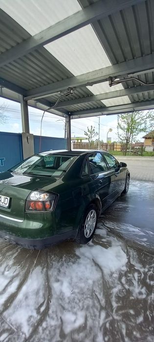 Vand Audi A4 2.0 Benzina