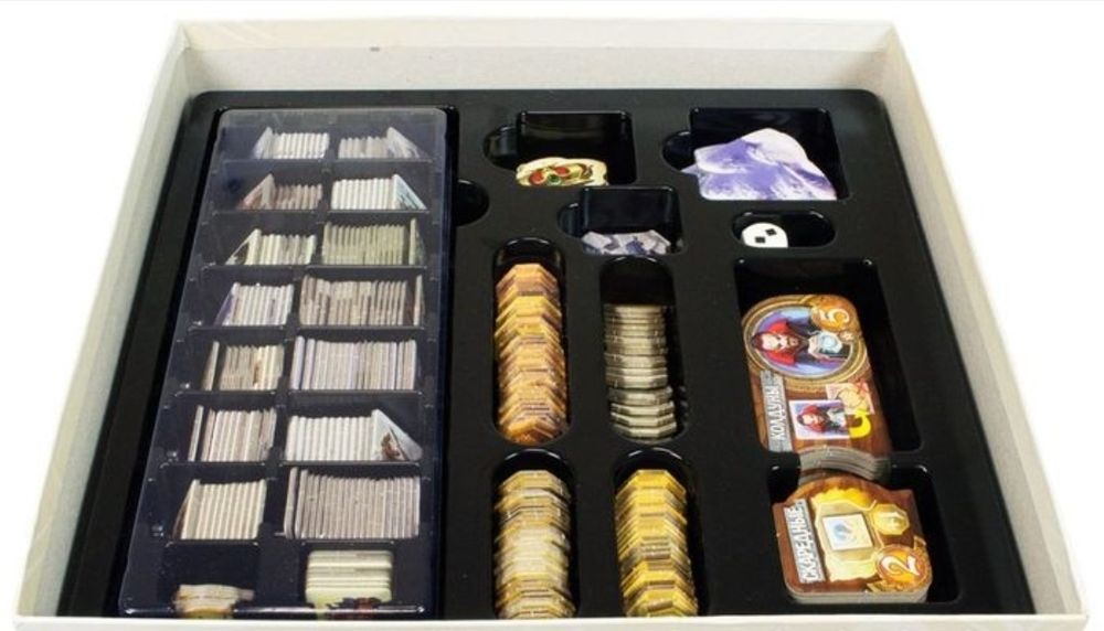 Продам настольную игру "Маленький мир" Small world