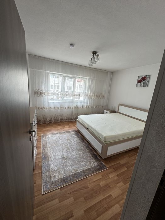 Apartament 3 camere Calimanesti