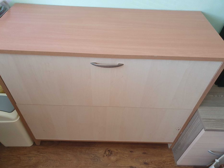 Чин/бюро/ за компютър,легло и ракла